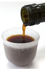 十黒梅を注ぐ